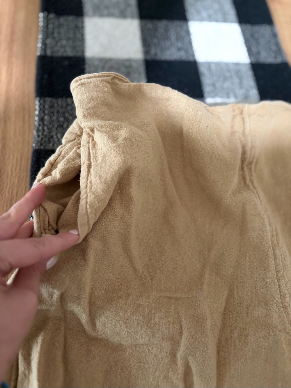 Women’s Wide-Leg linen Pants in Beige - Picture 11 of 11